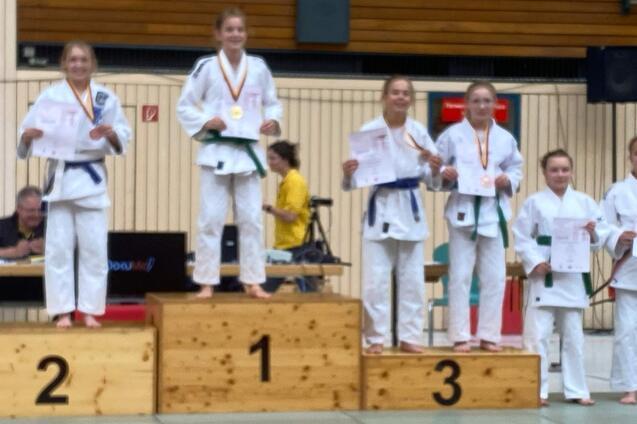 3. Platz bei den S&uuml;ddeutschen Einzelmeisterschaften der u15 im Judo durch Julie Schurr